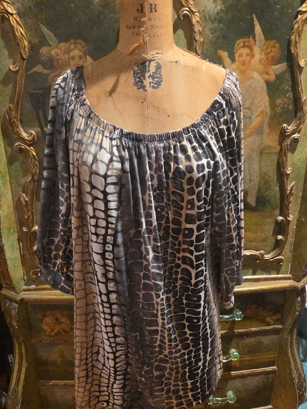 Clara Sun Woo reptile print blouse with an off-the-shoulder neckline Sz 1X